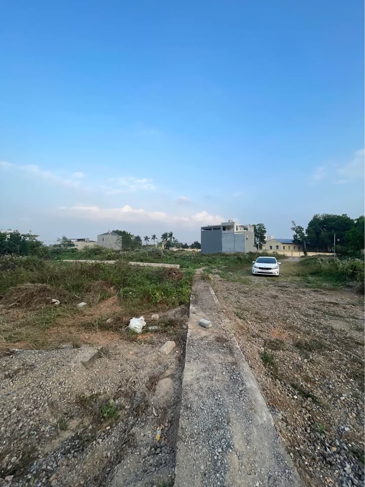 Đất nền KDC 832 Phường Quyết Thắng 100m² giá 2 tỷ - Sổ đỏ chính chủ, mặt tiền 5m!