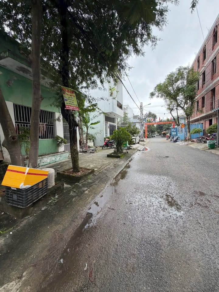 Nhà 3 tầng mặt tiền đường Nguyễn Huy Tự, Đà Nẵng 75m² giá 6.75 tỷ - Cách biển chỉ 300m!