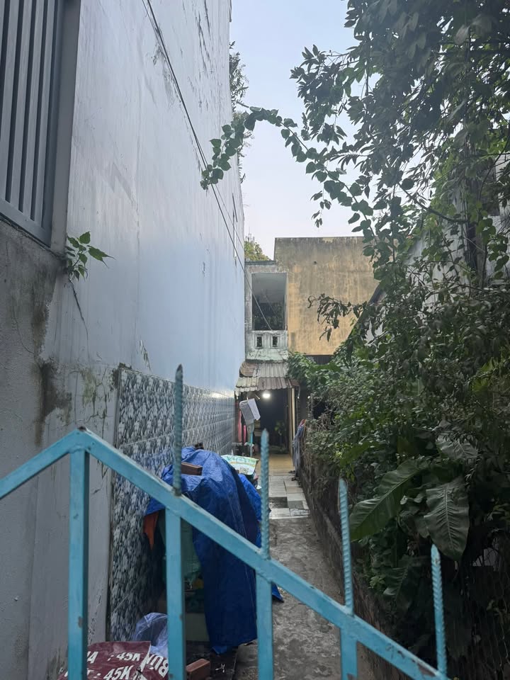 Nhà bán Thủ Đức 107m² giá 4 tỷ - Đường xe hơi vào tận nhà!