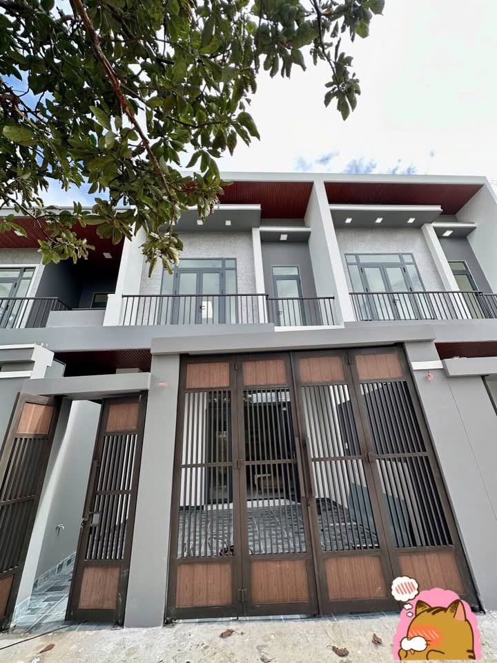 Nhà đẹp hẻm ô tô Trần Nguyên Hãn 126m² giá 1 tỷ - Gần chợ Đống Đa!