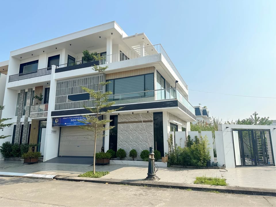 Biệt thự Cẩm Bình quận Cẩm Phả 242m² giá 9 tỷ - Lô góc 2 mặt tiền đẹp!