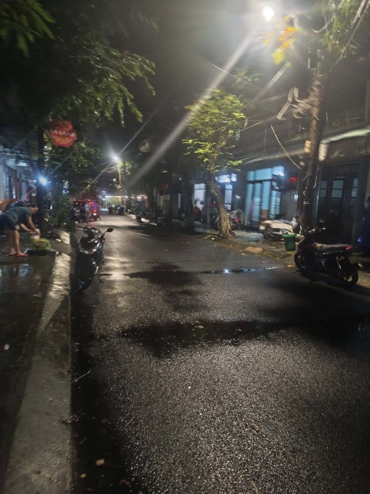 FrontHouse Vũ Quỳnh Đà Nẵng 75m² giá 6.65 tỷ - Nhà cho thuê 5 phòng cực hấp dẫn!