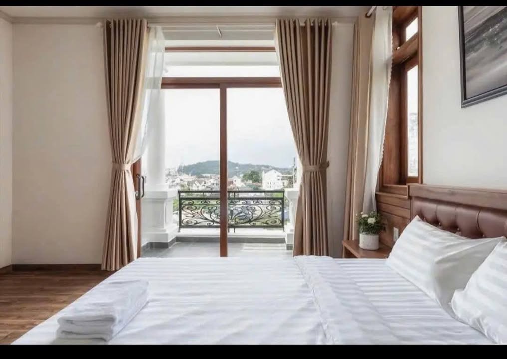 Villa cho thuê đường Đống Đa, Đà Lạt 217m² giá 24 triệu - Đang kinh doanh ổn định!