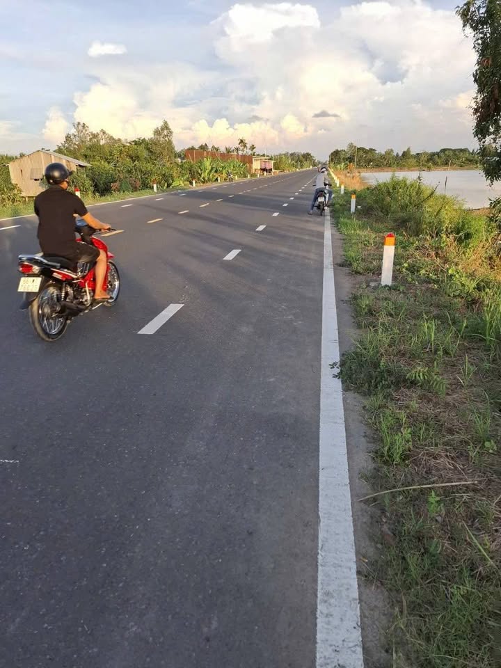 Đất nền đường tránh QL 30, TP Cao Lãnh 2400m² giá 2.4 tỷ - Cơ hội đầu tư tuyệt vời!