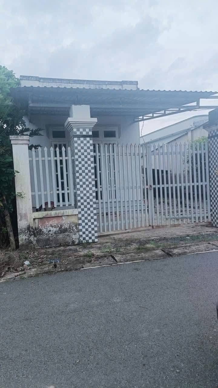 Nhà cấp 4 tại Xã Hồ Tràm - 417m² chỉ 1.65 tỷ - Gần biển Hồ Tràm!