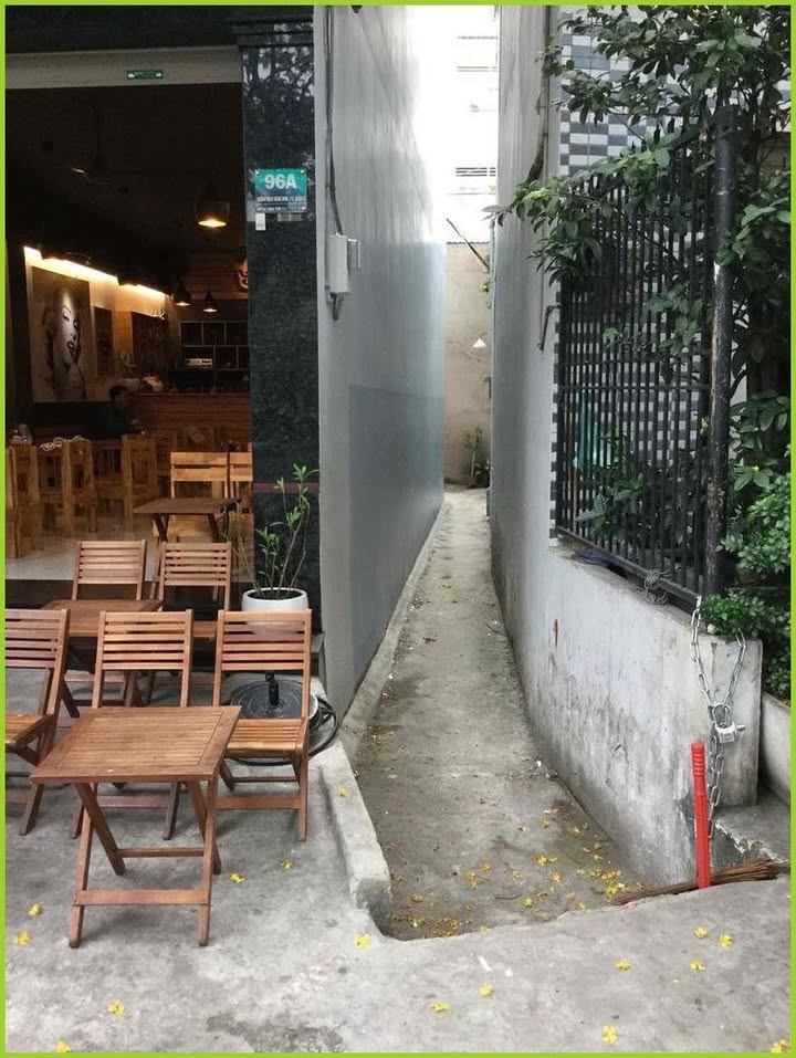 Cho thuê nguyên căn mặt tiền đường Rạch Bùng Binh, Quận 3, 56m² giá 60 triệu - Vị trí đắc địa cho kinh doanh!