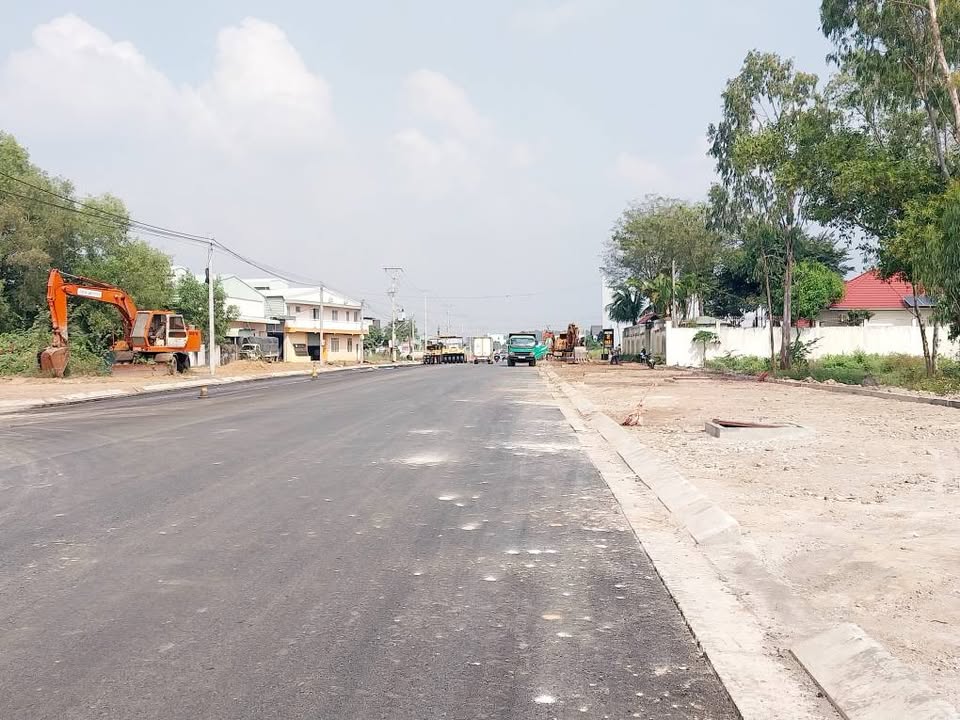 Đất mặt tiền Hương Lộ 2, phường Long Tâm, 3000m² giá 25 tỷ - Cơ hội đầu tư tuyệt vời!