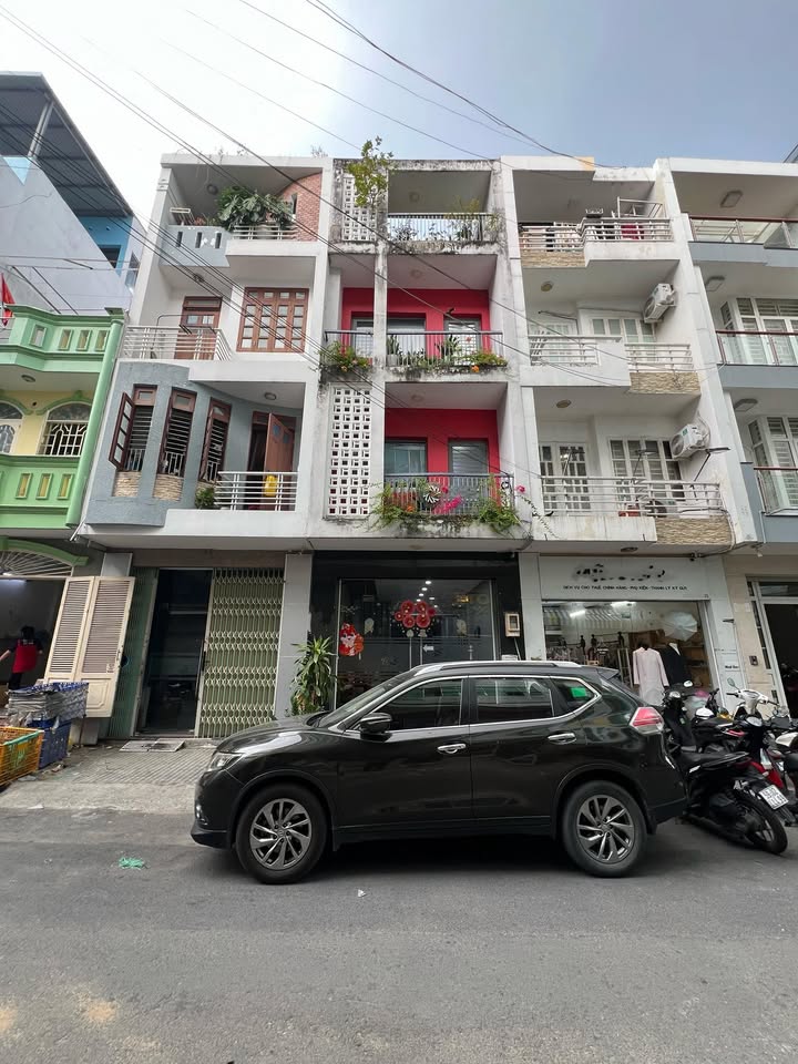 FrontHouse Phan Xích Long 64m² giá 22 tỷ - Mặt tiền kinh doanh sầm uất!