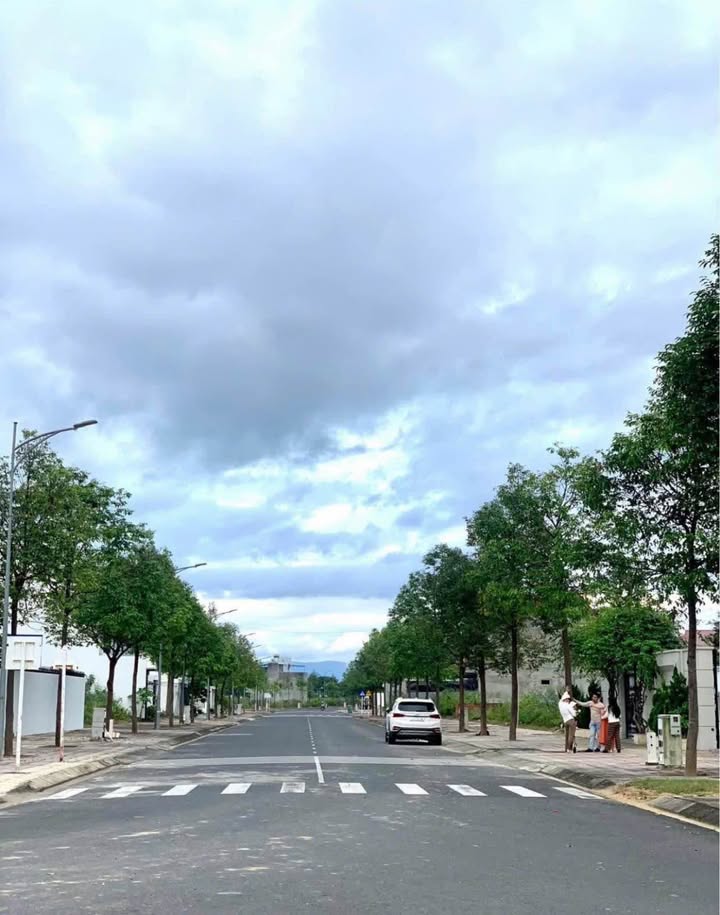 Đất nền KĐT Nam Đakbla - Lê Văn Việt 162m² giá 2 tỷ - Sổ đỏ chính chủ!