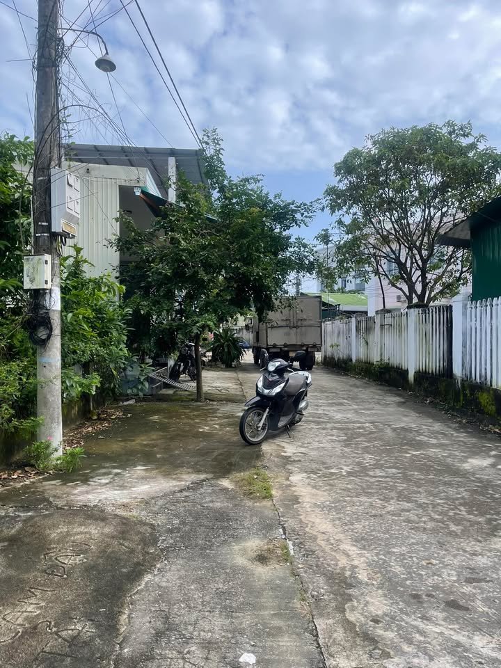 Đất nền 45 Trần Quang Khải, Quảng Ngãi 100m² giá 1.3 tỷ - Đường 6m gần Cafe Không Gian Việt!