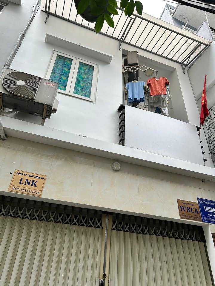 Nhà riêng Hẻm 4m Lê Văn Sĩ, Quận 3, 30m² giá 8.35 tỷ - Chính chủ bán gấp!