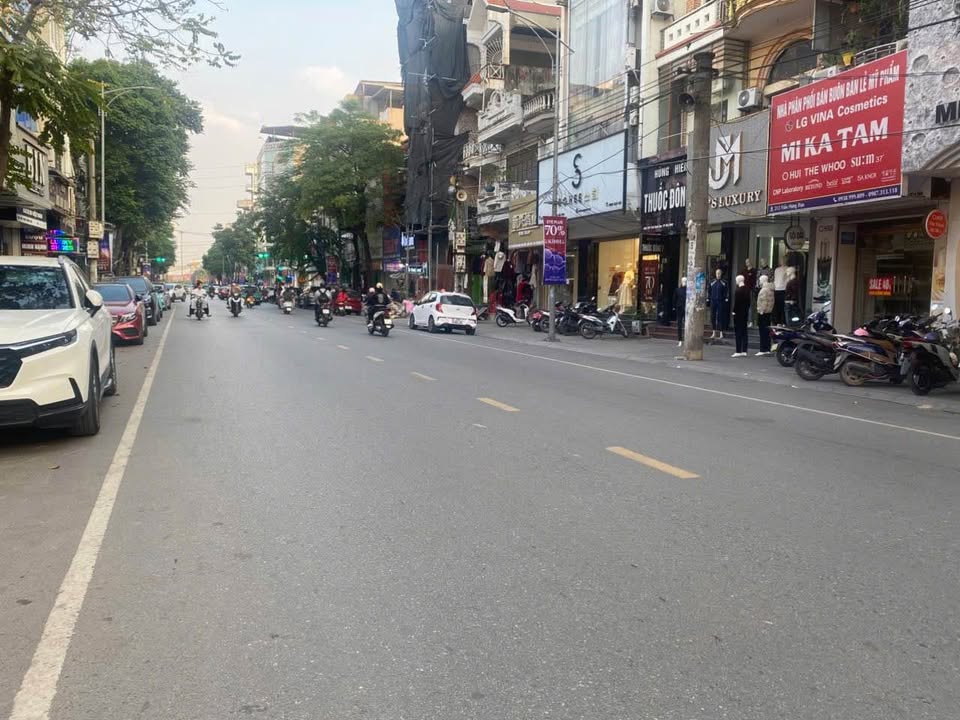 Nhà 2 tầng đường Trần Hưng Đạo, Bắc Ninh 78.8m² giá 14 tỷ - Vị trí kinh doanh sầm uất!