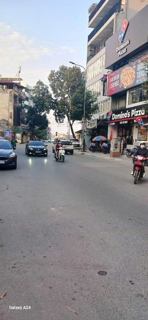 Bán nhà mặt phố Xuân Diệu, quận Tây Hồ, 55m² giá 46 tỷ - Kinh doanh đỉnh cao!