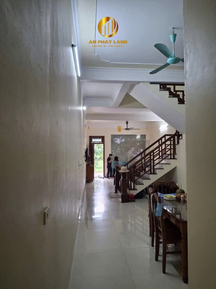 Nhà 2 tầng mặt tiền 5m tại Ninh Khánh, Hoa Lư - Giá tốt, chính chủ!