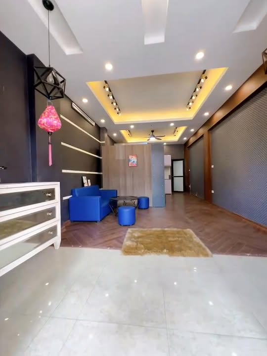 Cho thuê nhà mặt phố Bưởi, Ba Đình 40m² giá 8 triệu - Kinh doanh và sinh sống thuận lợi!
