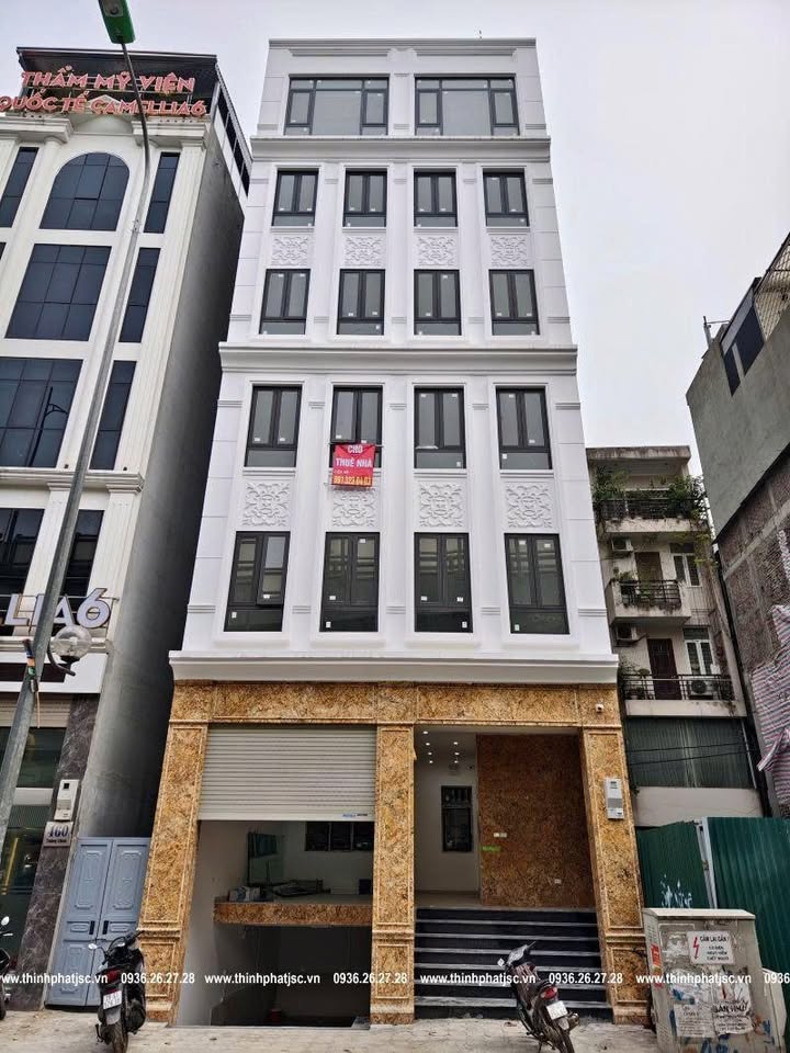 Nhà mặt phố Trường Chinh, Thanh Xuân 60m² - Thang máy, cho thuê ngay!