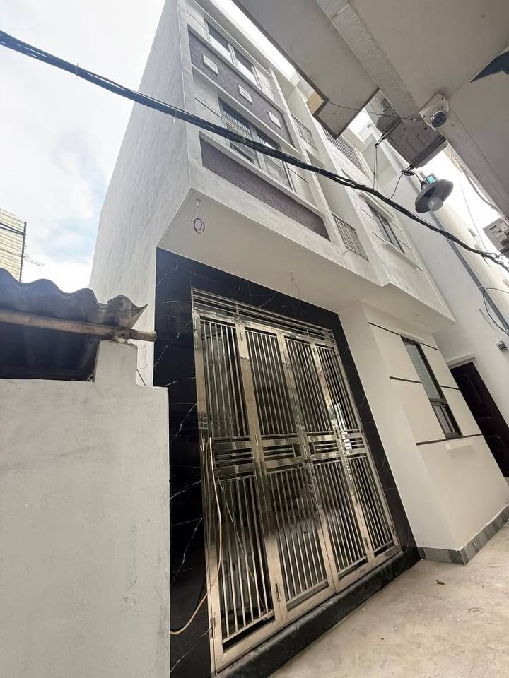 Nhà mặt đường Phan Bá Vành Thái Bình 40m² giá 2.5 tỷ - Lô góc cực thoáng, kinh doanh tốt!