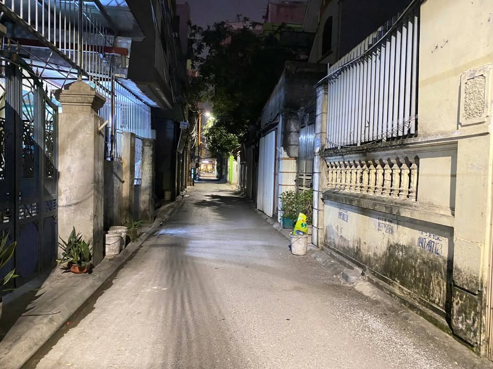 Nhà phố Chu Huy Mân Long Biên 100m² giá 8 triệu - Cho thuê ngay!