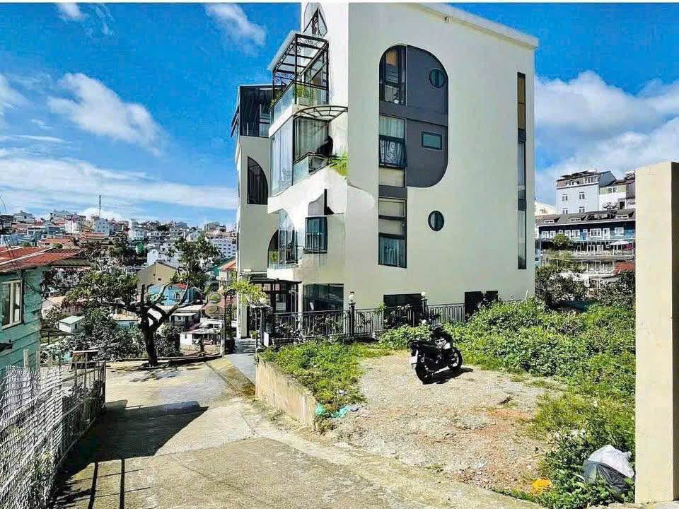 Đất trung tâm Đà Lạt đường Trần Phú 83m² giá 7.2 tỷ - Đầu tư sinh lời ngay!