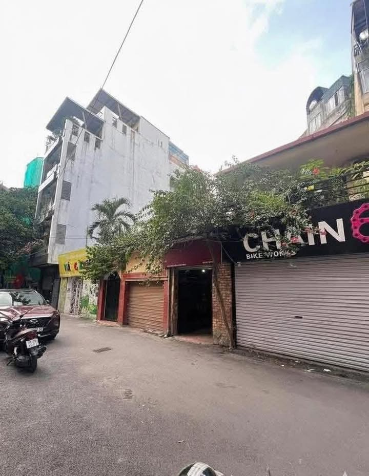 Nhà bán quận Thanh Xuân 107m² giá 31.5 tỷ - Vị trí đắc địa, ô tô tránh