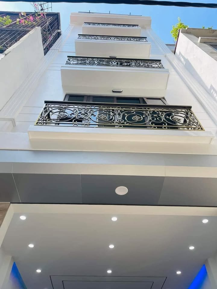 Nhà Lê Đức Thọ, Mỹ Đình 35m² giá 8.3 tỷ - Thiết kế hiện đại, chính chủ!