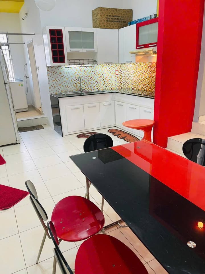 Chung cư Penhouse Tôn Thất Thuyết Q4 102m² giá 18 triệu - Full nội thất đẹp