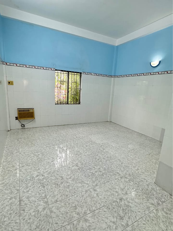 Nhà nguyên căn cho thuê mặt tiền chợ Tân An - 72m² - Phù hợp kinh doanh đa ngành