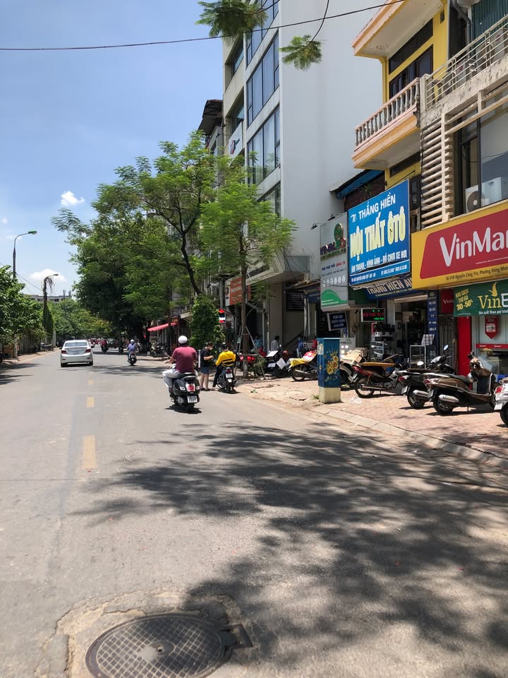 Nhà phố Hồ Tùng Mậu 25m² giá 8 tỷ - Lô góc mới đẹp lung linh!