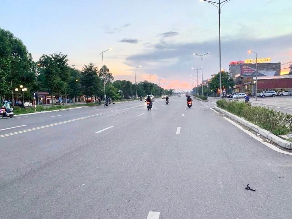 Đất nền đường Thân Nhân Trung, Bắc Giang 80m² giá 4 tỷ - Đối diện bệnh viện lớn!