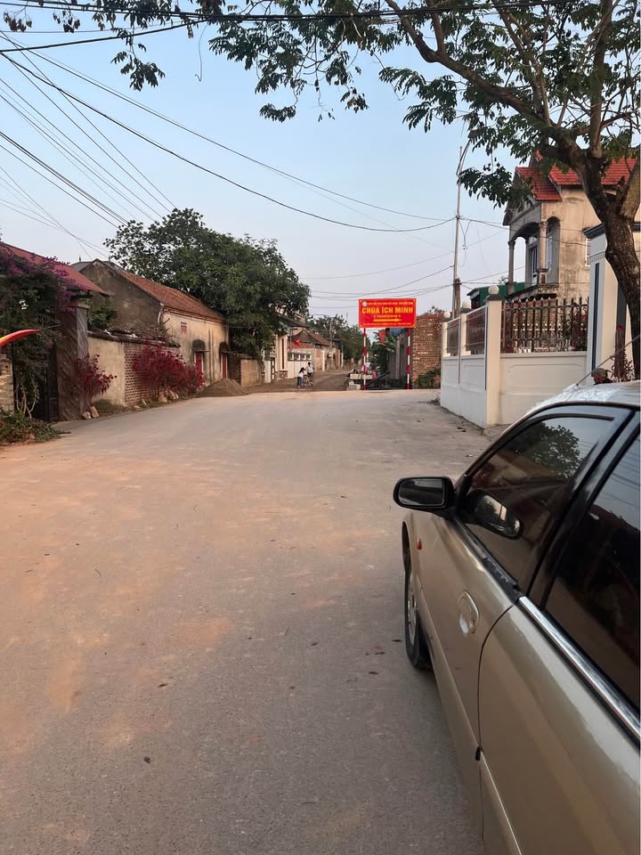 Đất kinh doanh 200m² mặt tiền 10m tại phường Tự Lạn, Bắc Giang giá chỉ 3 tỷ!