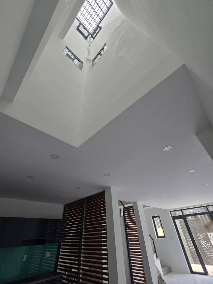 Nhà 3 tầng hiện đại tại Tân Phú, Thủ Đức 86m² giá 7 tỷ - Gần công viên Suối Tiên!