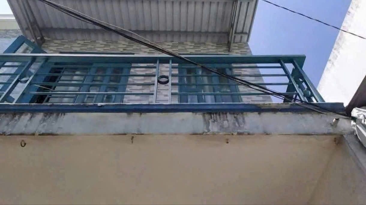 Nhà bán hẻm Tân Thới Nhất 40m² giá 3.15 tỷ - Hướng Đông Bắc, sổ hồng riêng