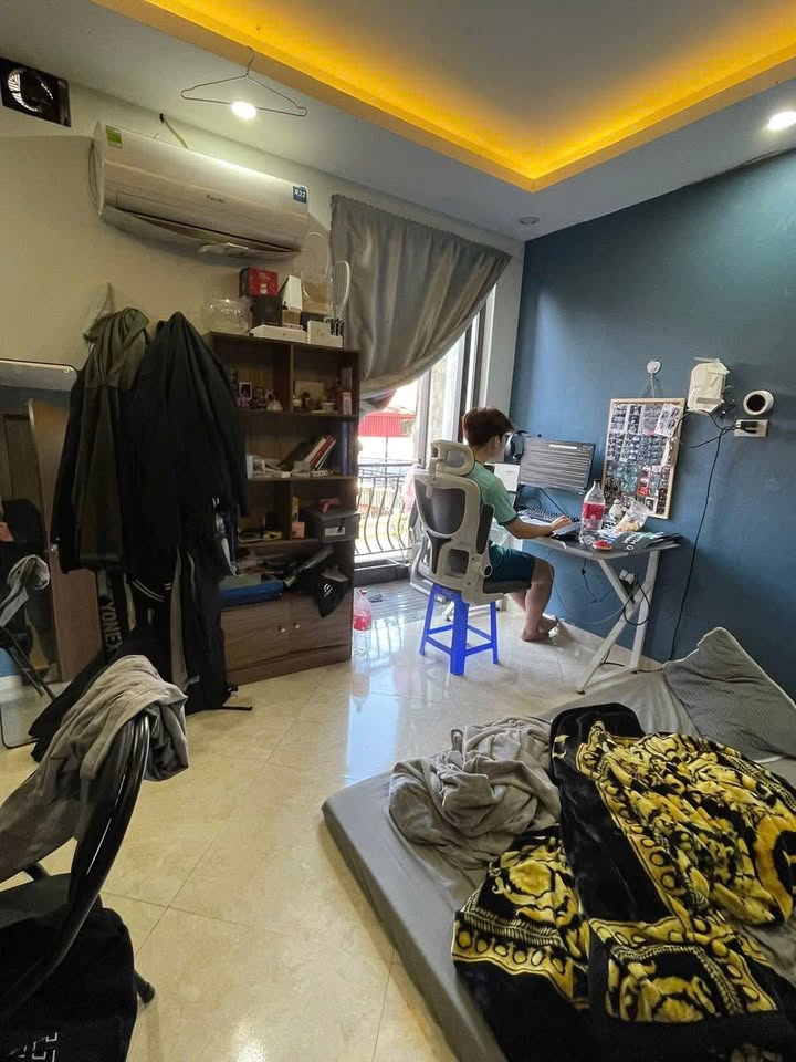 Nhà đẹp Bùi Xương Trạch 32m² giá 8.3 tỷ - Ngõ thông, sổ đỏ chính chủ!