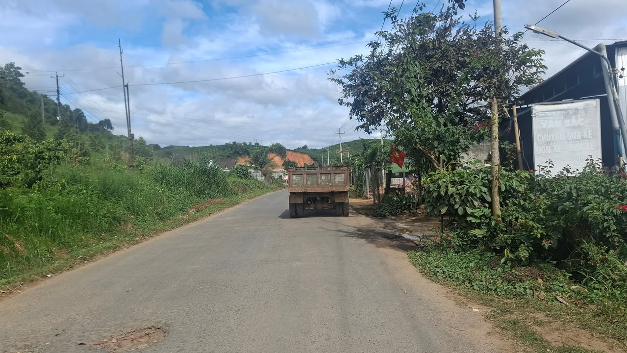 Đất mặt tiền QL27 Đam Rông 2000m² giá 3.2 tỷ - Đầu tư sinh lời hấp dẫn!