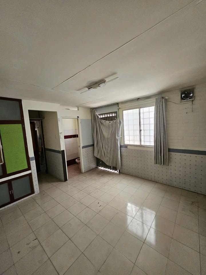 Phòng trọ riêng biệt quận 10, 84 Tô Hiến Thành - Toilet riêng, xe máy vào tận phòng!