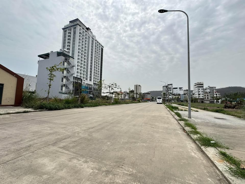 Shophouse LK Bim Hùng Thắng Bãi Cháy 98m² giá 7.254 tỷ - Đầu tư sinh lời ngay!