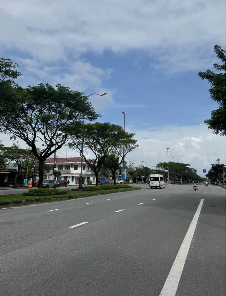 Căn hộ biển Mỹ Khê, Đà Nẵng 75m² giá 18 tỷ - Dòng tiền ổn định