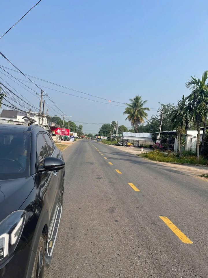 Đất nền mặt tiền ĐT749A Long Nguyên 500m² giá 3 tỷ - Sổ hồng chính chủ bán gấp!