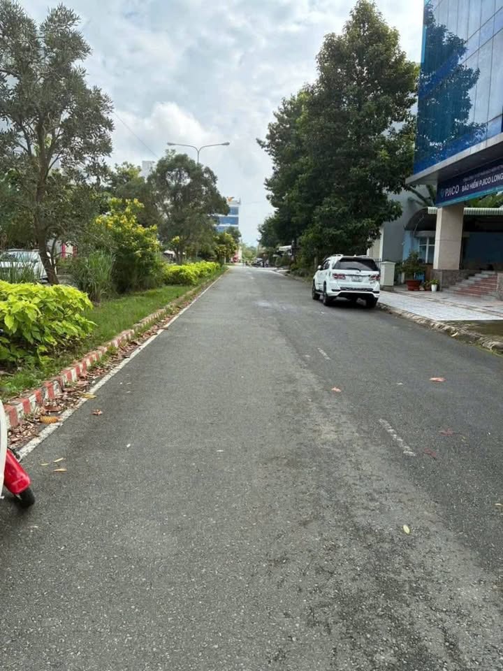 Đất nền khu Idico 1, Tân An 160m² giá chỉ 8 tỷ - Đầu tư sinh lời ngay!