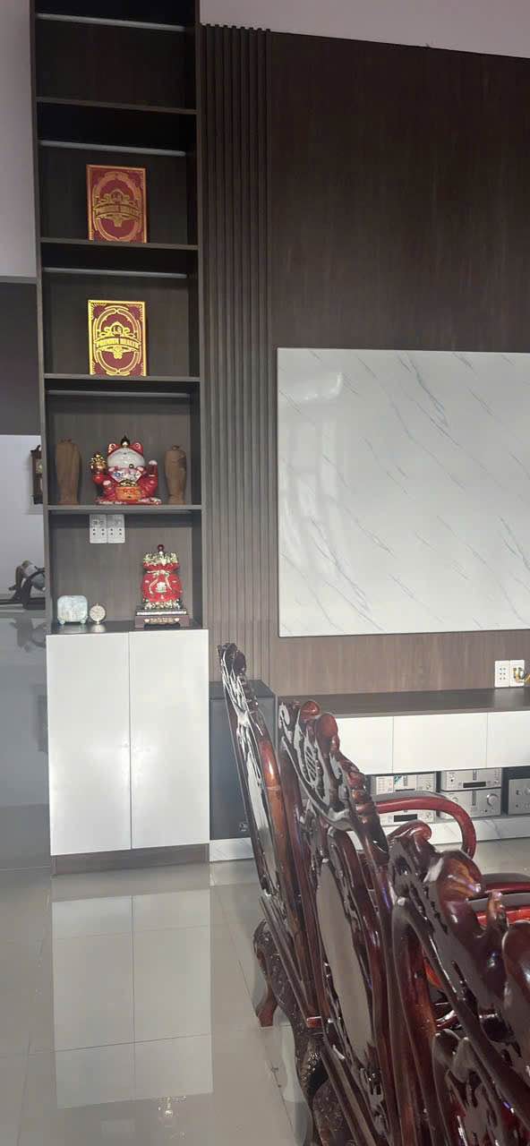 Nhà đẹp hẻm Y Wang, Buôn Ma Thuột 243m² giá 3.2 tỷ - Ô tô vào tận nơi!