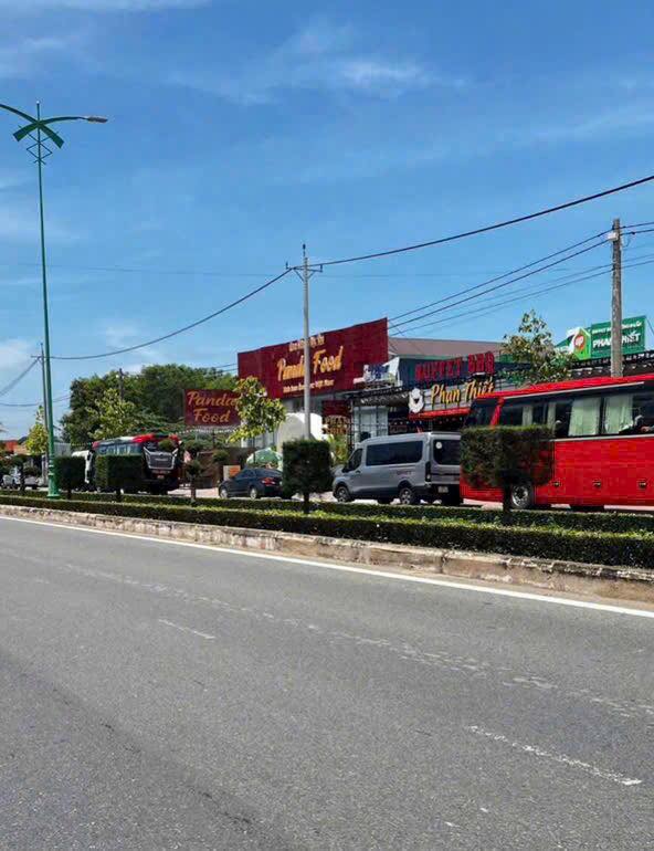 Đất liền kề mặt tiền đường Hùng Vương, Phú Thủy - 200m² giá 14 tỷ - Tiềm năng kinh doanh cực lớn!