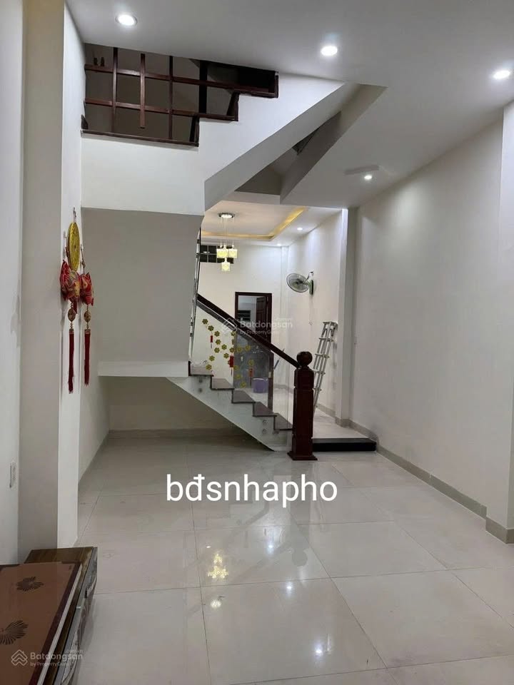 Nhà 3 tầng Đặng Thùy Trâm, Hải Châu, 50m² - Sẵn sàng vào ở ngay!