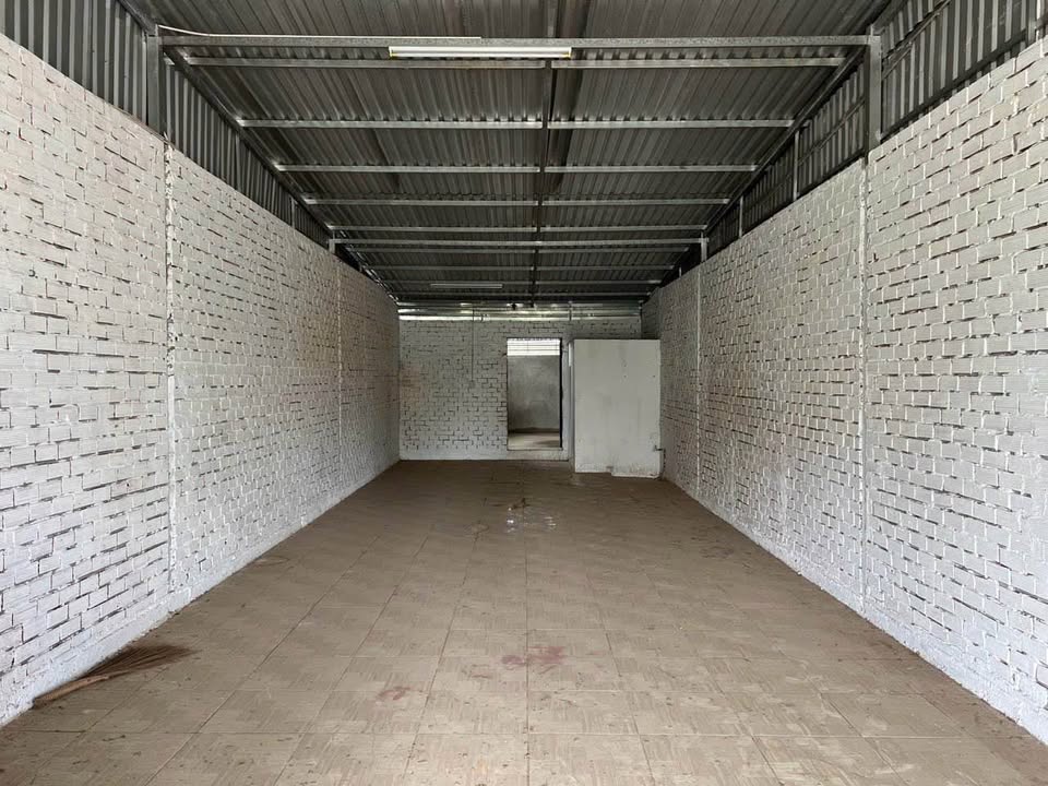 Cho thuê kho bãi 125m² mặt tiền Võ Văn Kiệt, Q. Bình Thủy - Kinh doanh tự do chỉ 7 triệu/tháng!