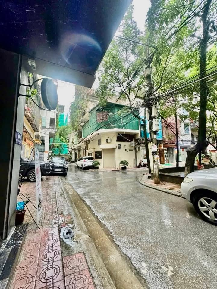 Bán Quán Bar Linh Lang Đào Tấn 50m² giá 20.99 tỷ - Vị trí đắc địa tại Ba Đình!