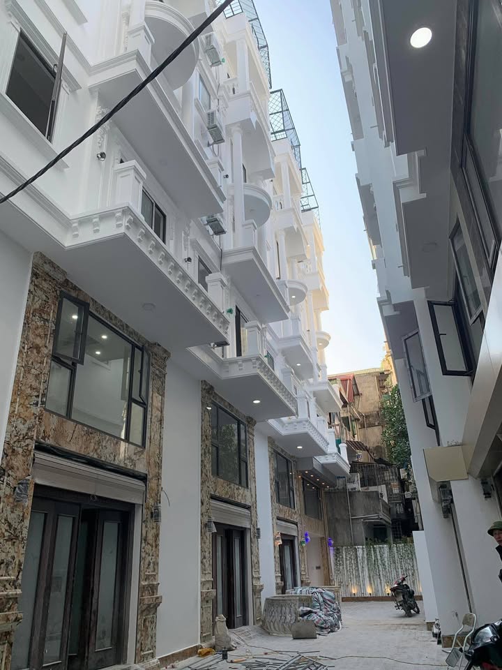 Nhà đẹp Đống Đa 33m² giá 13.6 tỷ - Đón Tết ngay!