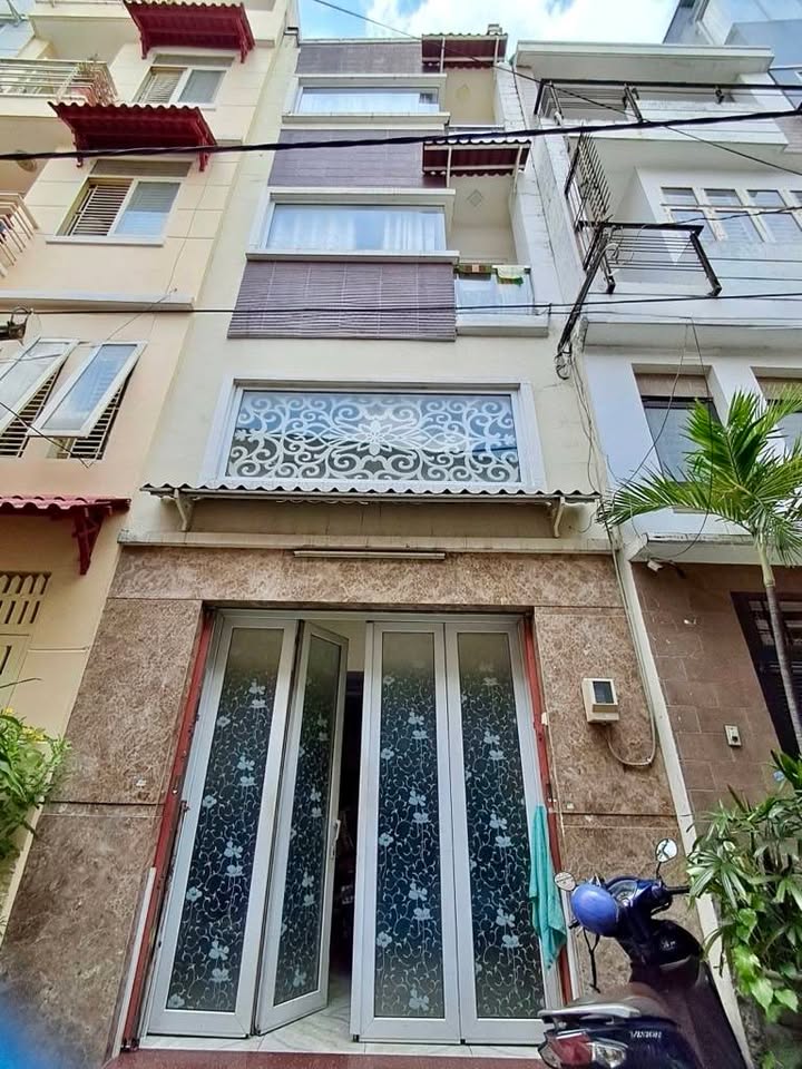 Nhà 4 tầng Trần Khắc Chân, Quận 1 - Diện tích 30m², giá giảm còn 11 tỷ!