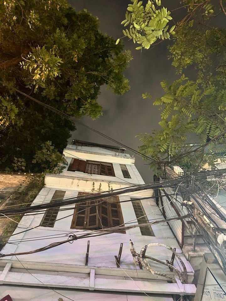 Nhà mặt phố La Thành, Đống Đa, 53m², giá thỏa thuận - Cơ hội đầu tư tuyệt vời!