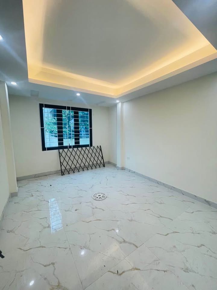 Nhà phố Tây Mỗ 4 tầng 40m² giá 7.78 tỷ - Full nội thất đẹp, ô tô vào tận nhà!