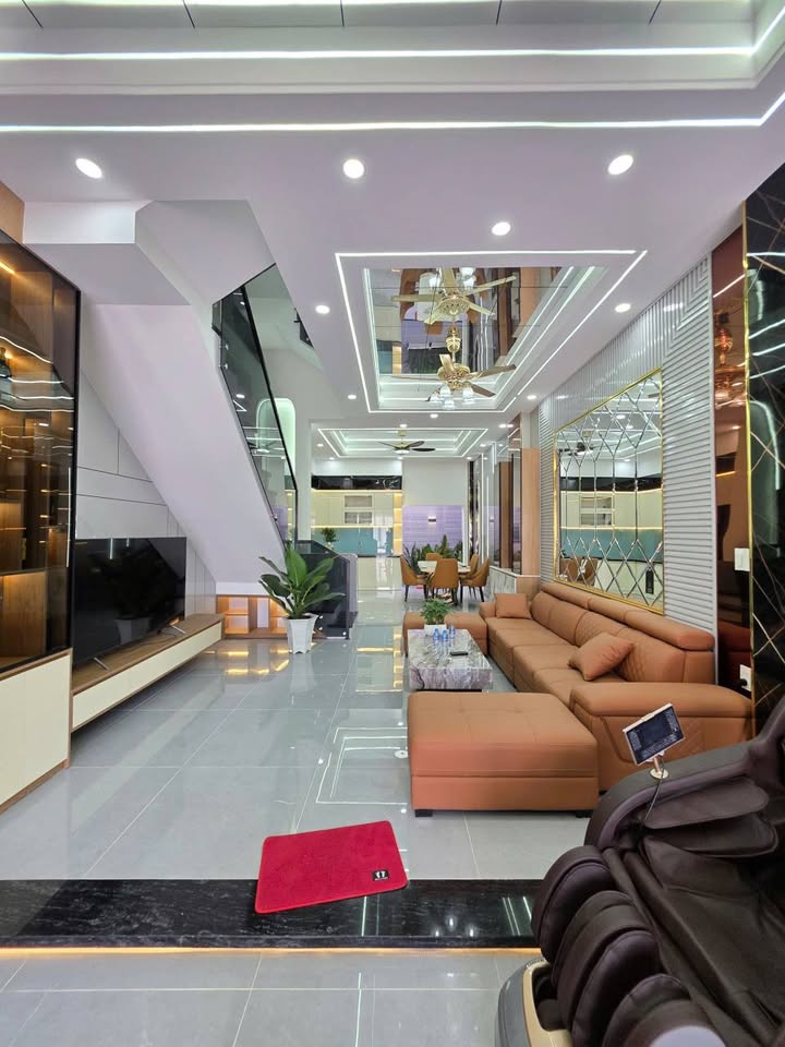 Nhà phố Bình Chuẩn, Thuận An 67,5m² giá 5,28 tỷ - Sổ hồng hoàn công, ô tô vào tận nhà!