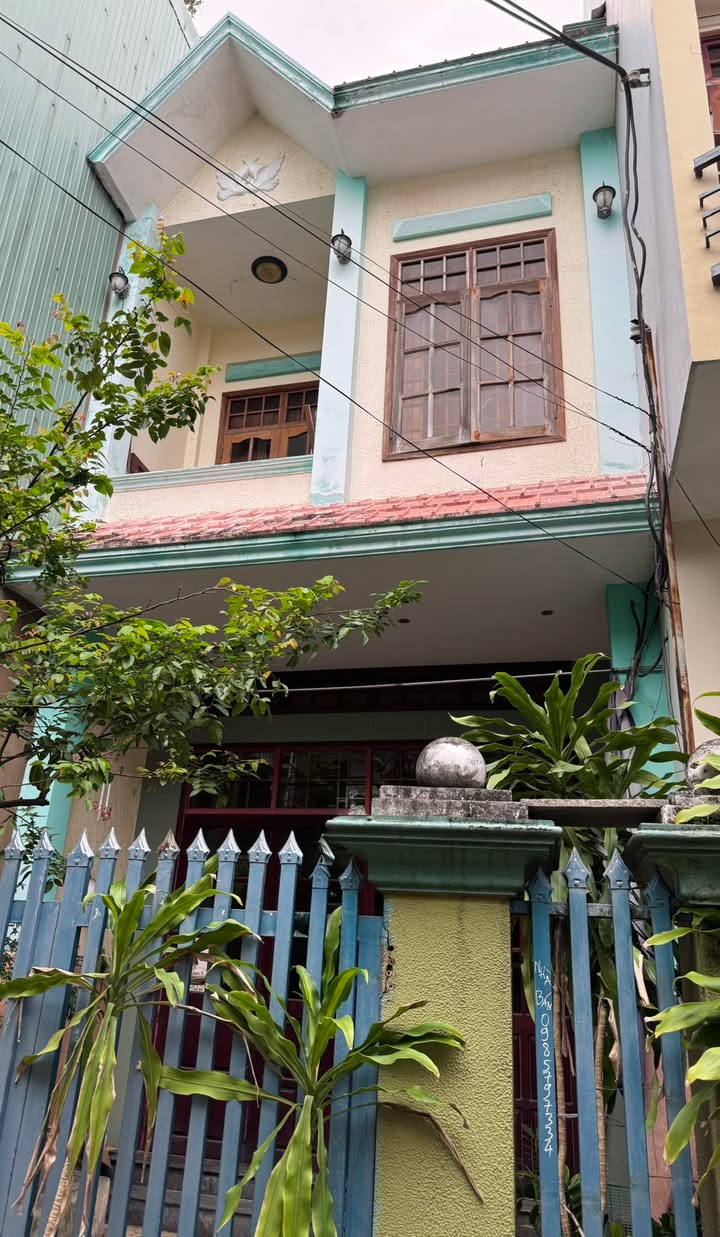 Nhà 2 tầng 82m² hẻm ô tô phường Nguyễn Văn Cừ, Quy Nhơn - Giá chỉ 5.499 tỷ!